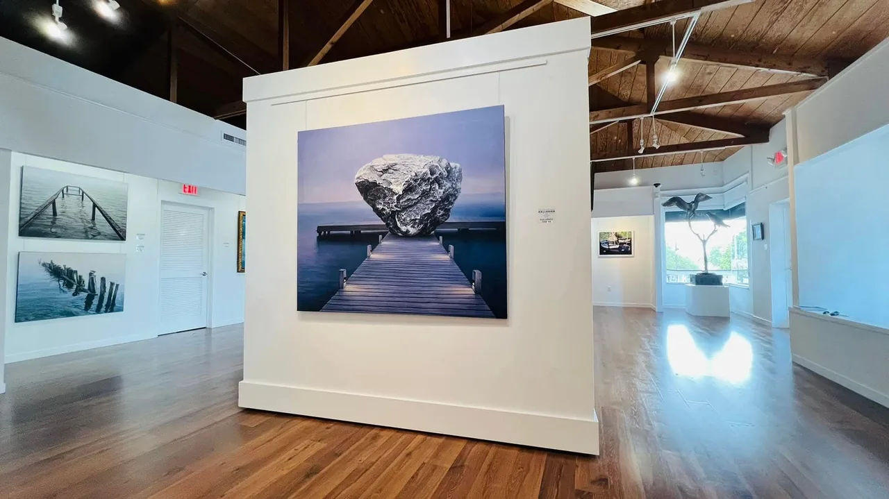 Luis Alberto Saldaña, in the gallery