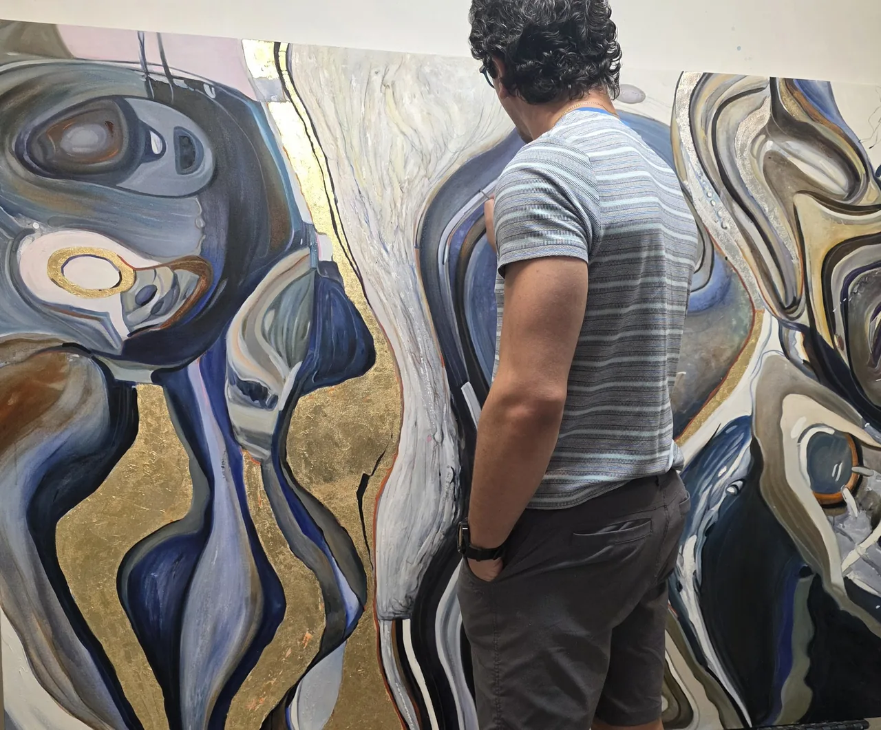 Luis Alberto Saldaña, in the studio, 2026