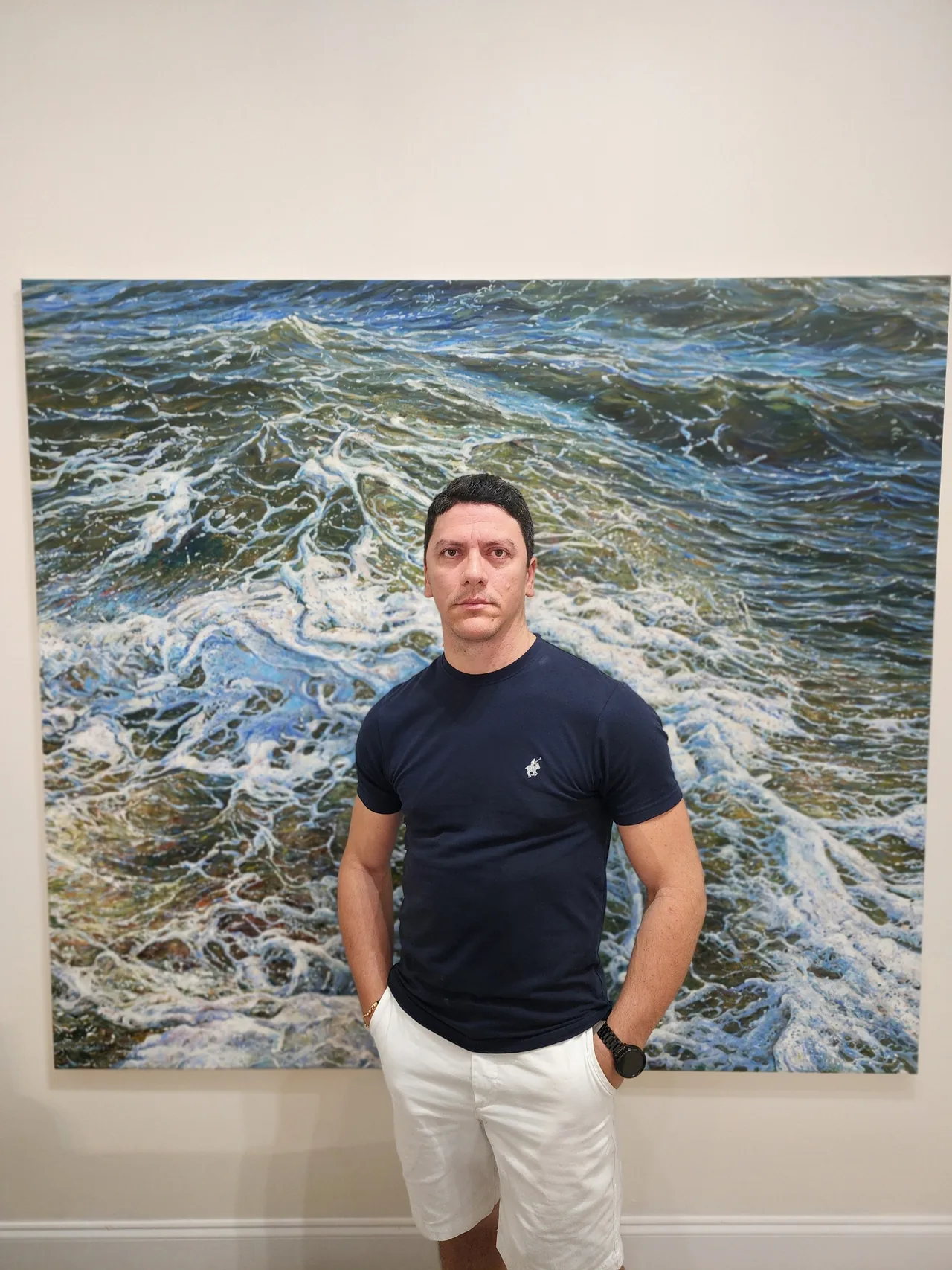 Luis Alberto Saldaña, in the studio, 2025